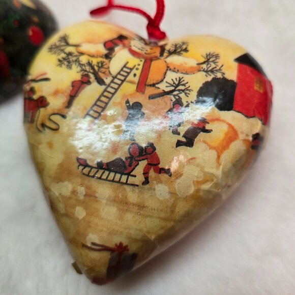 3 Vintage Victorian Decoupage Christmas Olde World Paper Mache Ornaments - Picture 3 of 8